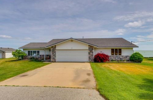 Port Hope House | Waterfront Lake Huron Getaway w/Private Beach