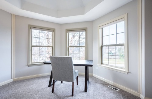 Plainfield House | WATERFRONT LUXURY HOME WILL FEEL LIKE A RESORT FOR 12 or More