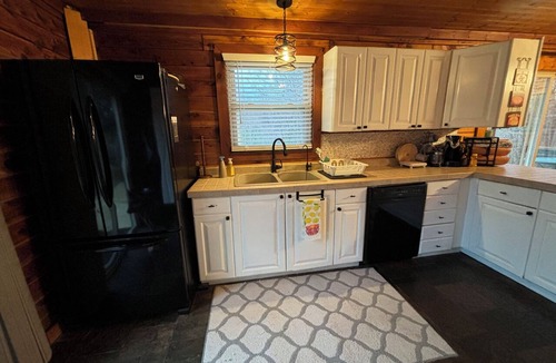 Patricksburg Cabin | Welcome to Cascade Cabin, home to Indiana's most scenic waterfall.