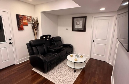East Chicago Apartment | Welcoming 3-bedroom apartment with AC in East Chicago