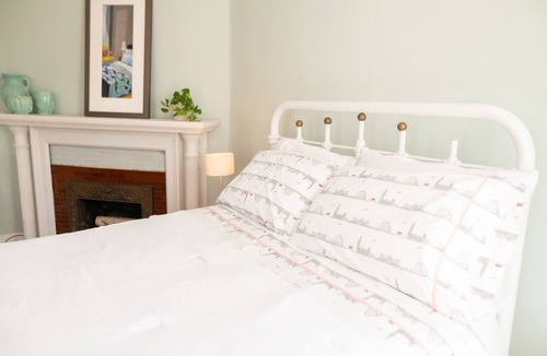 Grand Rapids Apartment | Well appointed home near Wealthy Street, Trinity Health & Mary Free Bed