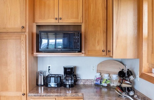 Oconto House | Where world class fishing meets serene woodland luxury.