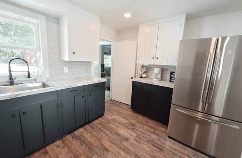 Whitehall House | White Lake Cottage | Whitehall Lakeside Charm