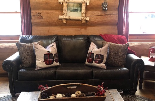 Goodman Cabin | Wisconsin log cabin: Beautiful, private, & on ATV trails along Peshtigo River