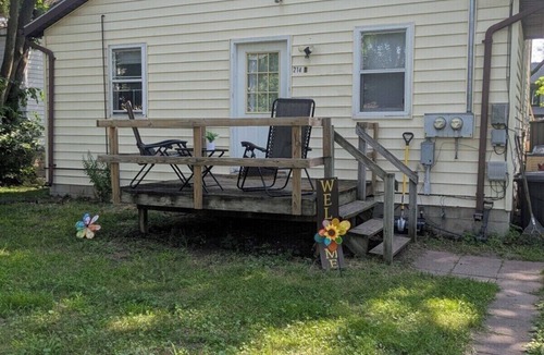 Mount Pleasant House | Wonderful unit located downtown with alleyway parking, perfect for quiet stays.