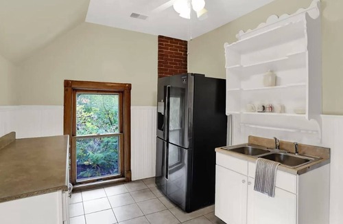 Near Eastside House | Woodruff Manor 11 Bedroom Estate - 20+ guests