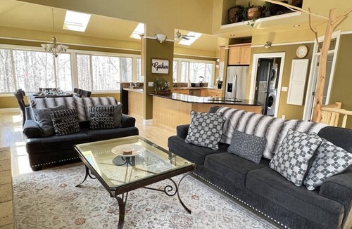 Lake Michigan Beach House | Woodshores Retreat - walk to beach, hot tub, pets