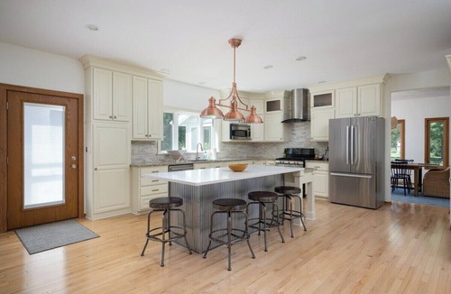 Holland Villa | Work Stay Play Holiday Home in Holland near Lake Michigan