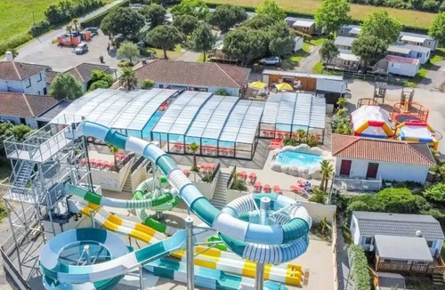 Tharon-Plage House | ZEcamping parc aquatique club enfant mobil-home TV 34m2 8 pers