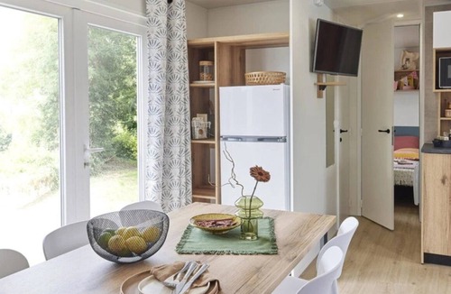 Challans House | ZEcamping 4* espace aquatique locatif TV LV clim 40m2