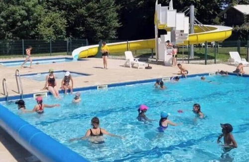 Secondigny House | ZEcamping 4* piscine chauffée vue vallée et environnement calme