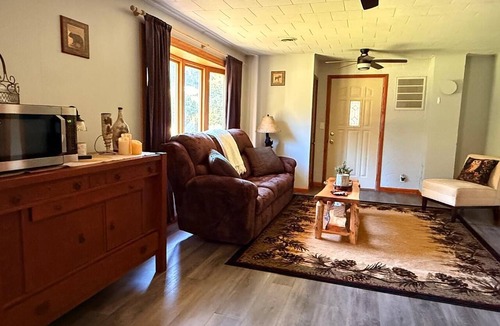 Wauksaukee House | Zen Cottage in Middle Inlet: Recharge in Nature