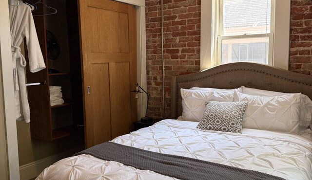 131 Cedar 2 · Chic 2BR Urban Retreat | Downtown Kalamazoo
