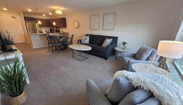2-Bedroom apartment in Fenton, MI with Wi-Fi, Fitness Center, & in-unit Laundry!