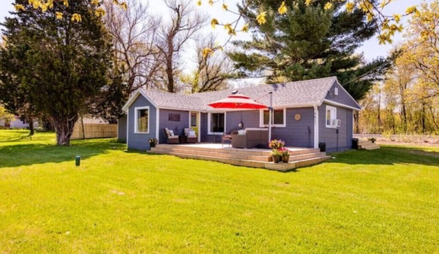 2 bedroom cottage in coloma