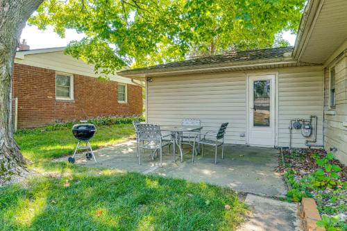 2 Mi to Purdue: Modern Home in West Lafayette