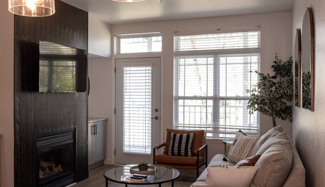 229 - Cozy One Bedroom Condo Suite w/Resort Amenities