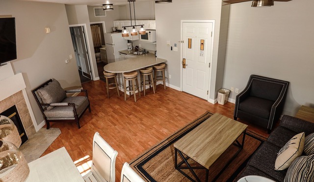 230 - Beautifully Updated 1 Bedroom Condo Suite
