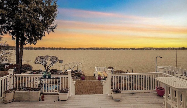 23822 S Shore Dr - Cascade Cove · Eagle Lake Front Sleeps 14, 28 min to Notre Da