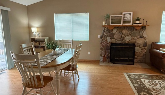 3-bedroom house nestled among the trees with AC, WiFi. Peaceful & relaxing!