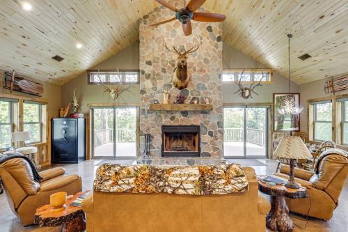 3 MI to Lake: Pet Friendly Wabeno Cabin!