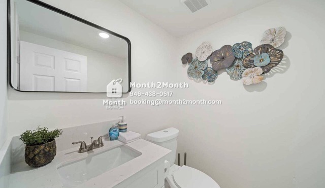 3BR Home in Lewis St｜Garage Access｜Pet Friendly ｜Monthly Stays #42390