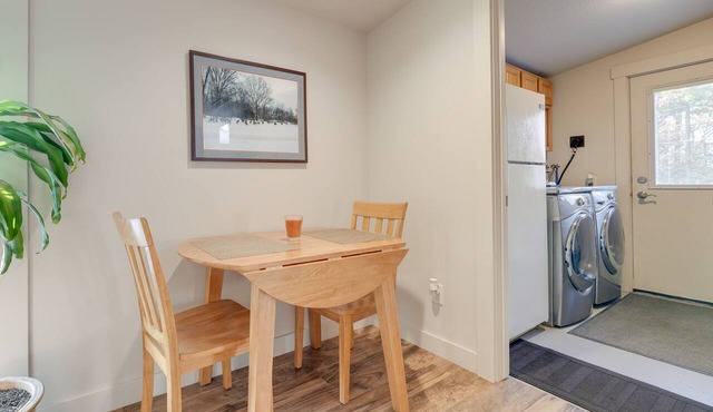 5 Mi to St Joseph River: Apartment w/Fire Pit!