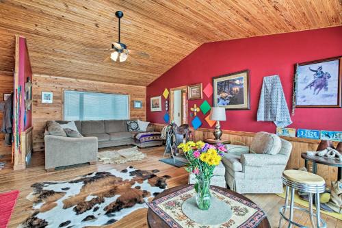 7-Acre Working Farm Near Lake Geneva: Pets Welcome