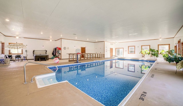8-Acre Bridgman Oasis: Pool, Hot Tub & Game Room