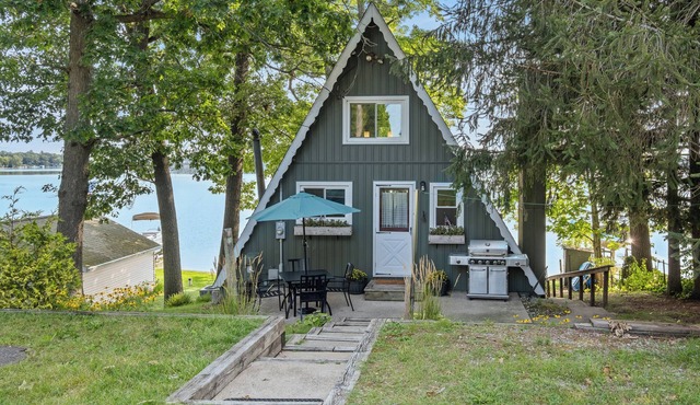 A Frame CottAge on Hess Lake - Grant/Newaygo MI
