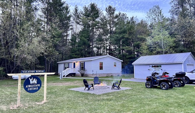 A peaceful Northwoods cottage with direct trail access.