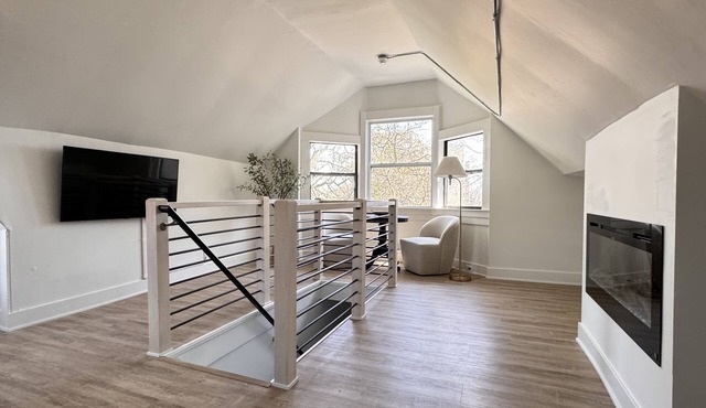 Adorable Abode in Midtown @ Willis St Retreat
