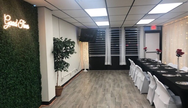 An Intimate & cozy event space