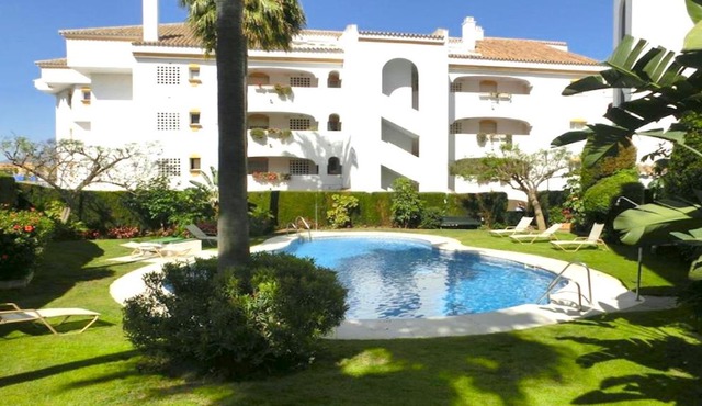 Apartamento Dúplex Guadalmina Baja