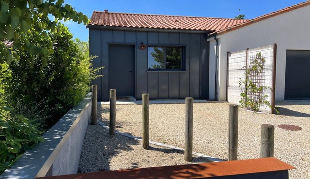 Apartment 'Les Iris - Cozy House', near Puy du Fou, Clisson and Nantes Vineyards