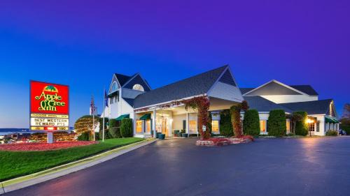 Apple Tree Inn; SureStay Collection by Best Western