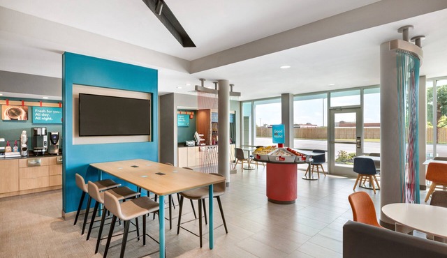 avid hotel Kalamazoo East by IHG
