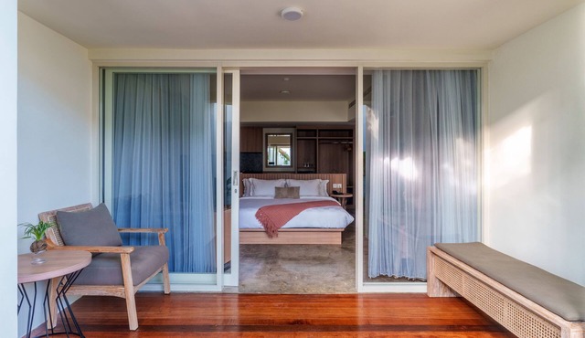 Ayom Suite
