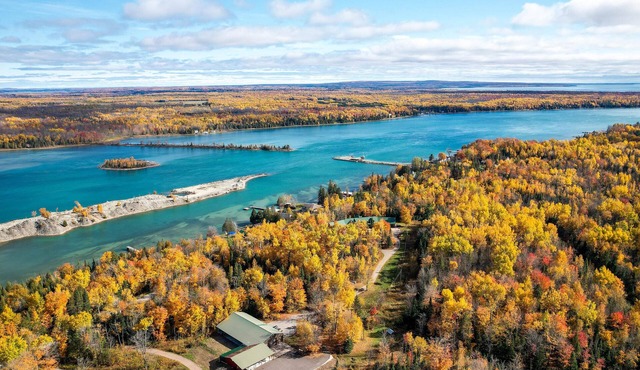 Barbeau Studio w/St Mary’s River Views!