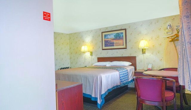 Bay Motel By OYO Bay City