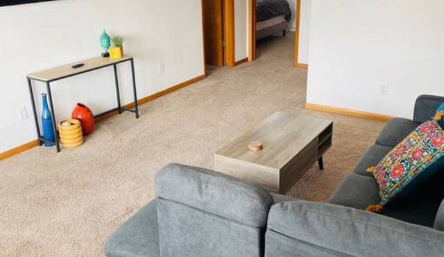 Bay Street Unit 3 · Charming & Cozy APT-Free Parking
