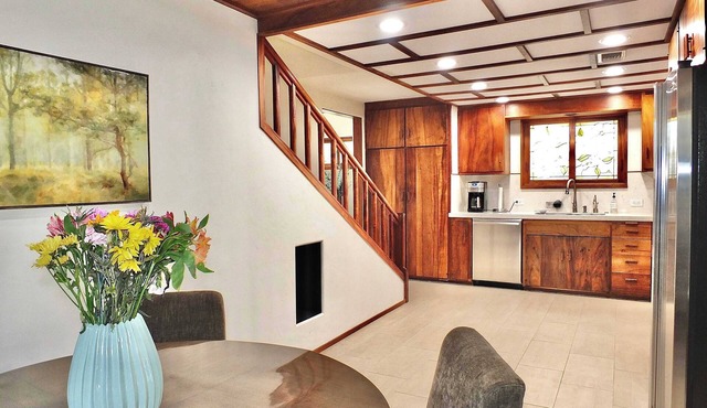 Beachside Sanctuary – Lovely 3 BDR Steps to Ocean!