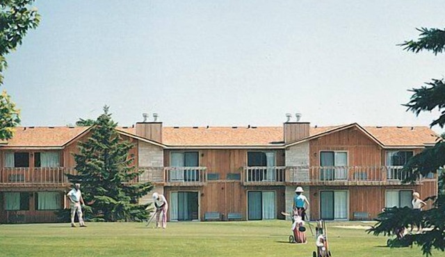 Beautiful 2 bedroom unit at resort, sleeps 6