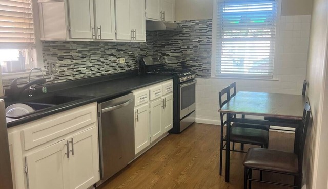 Beautiful and cozy house near Ohare and Blue Line