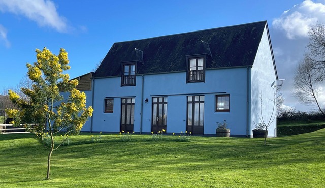 Beautiful 2 Bedroom Refurbished Gite in Rural Normandy in Cherence Le Roussel