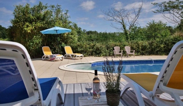Beautiful Spacious Family friendly Gite with Pool and games room. Pets welcome.