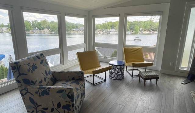 Beautiful lakefront property with hot tub