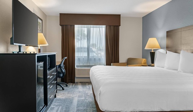 Best Western Lakewinds