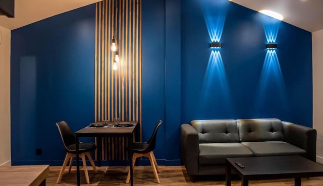 BLUE NIGHT - Jacuzzi - Bord de Seine in Corbeil-Essonnes