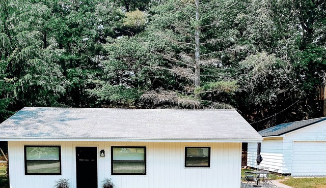 Boho Bungalow by Charming Cottages, LLC Silver Lake Sand Dunes - Mears, MI